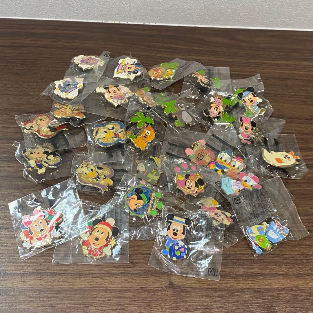 ディズニーリゾート　ピンバッジ、チャーム　29個　かぶりなし