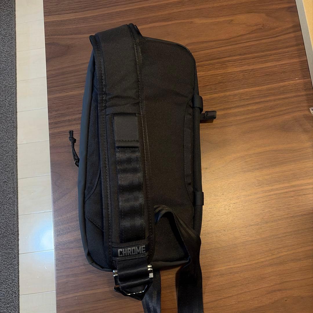 クローム　ボディバッグ MINI KADET 5L 防水仕様