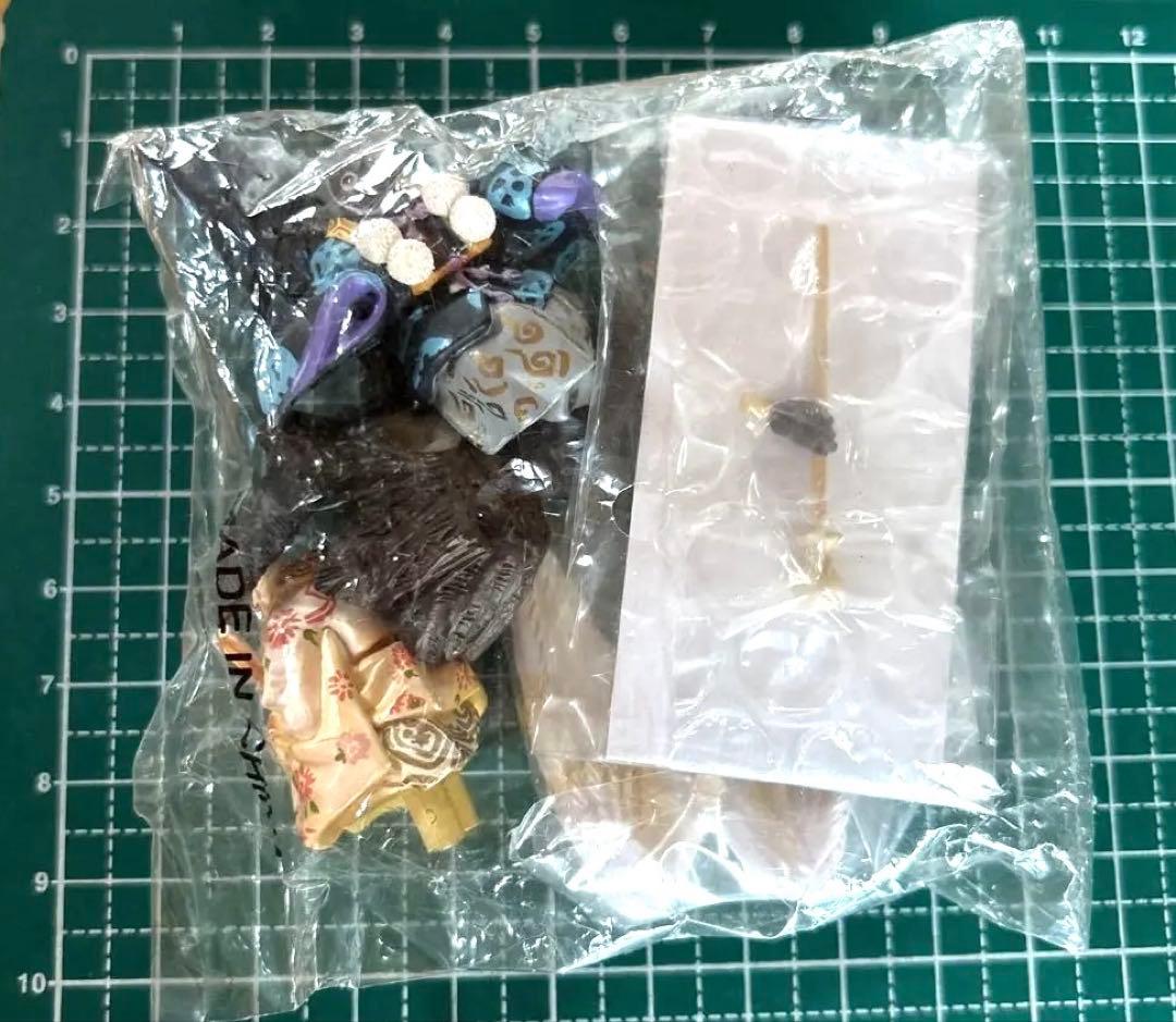 百鬼夜行抄　今市子　尾白と尾黒　ペアフィギュア　 画集応募者限定品　海洋堂