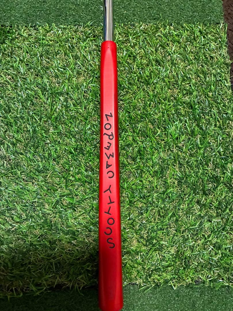 SCOTTY CAMERON パター 赤グリップ　セレクトニューポート2