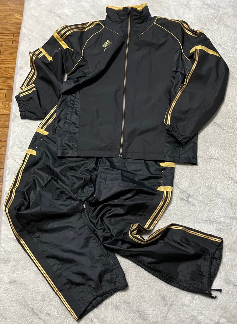 アディダス プロフェッショナル★黒金ウインドブレーカー★上下セットアップ★O