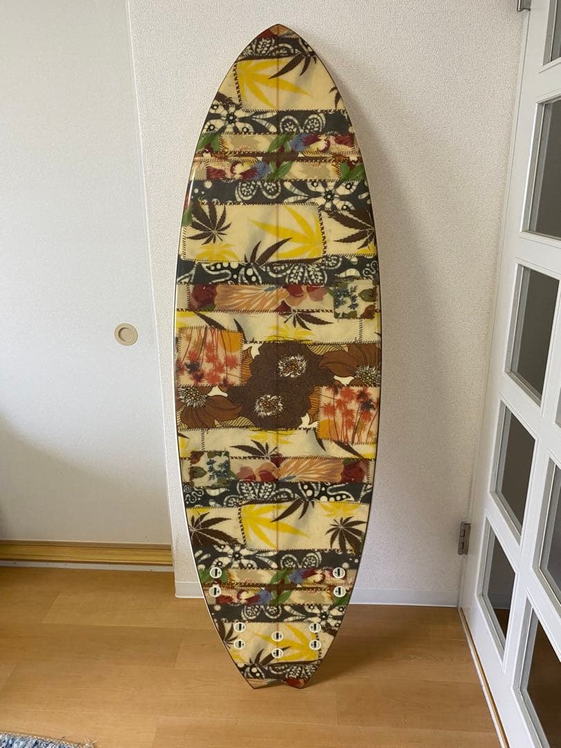 BILLABONG SURFBOARD 5’6”