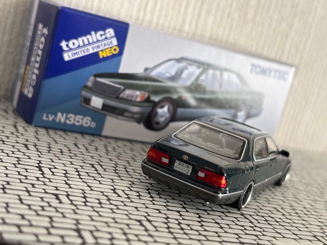 トミカリミテッドヴィンテージNEO トヨタ セルシオ C仕様 カスタム品