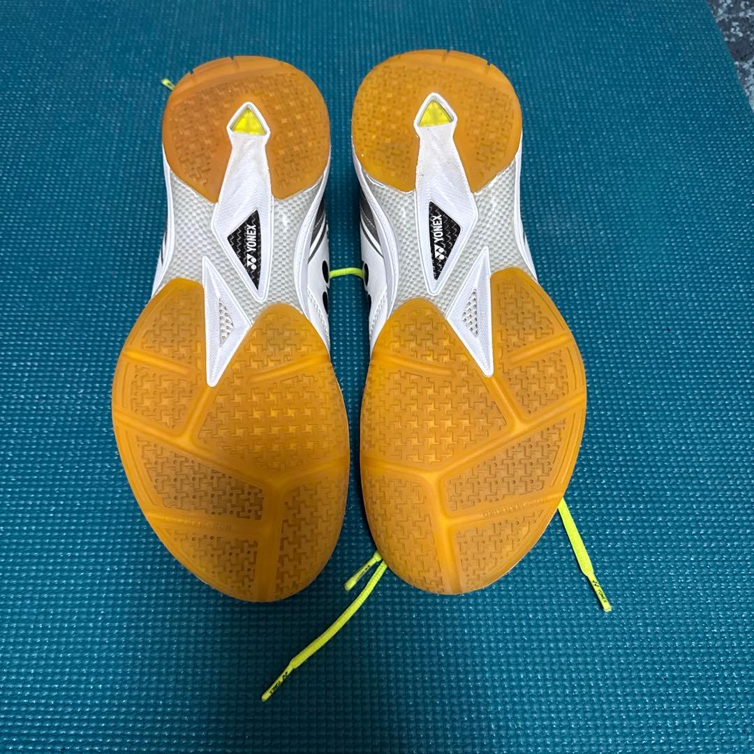 YONEX パワークッション65z 4e 26.5㎝
