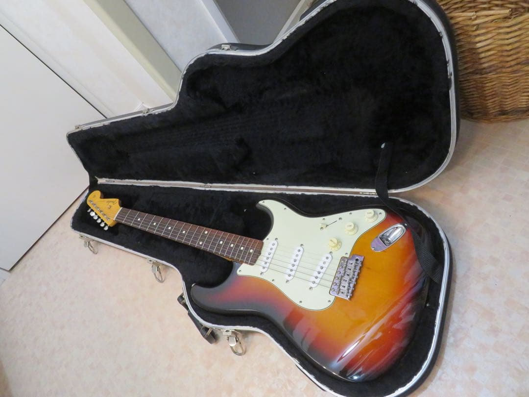 Fender Japan ST-62TX (USAハードケース付き)