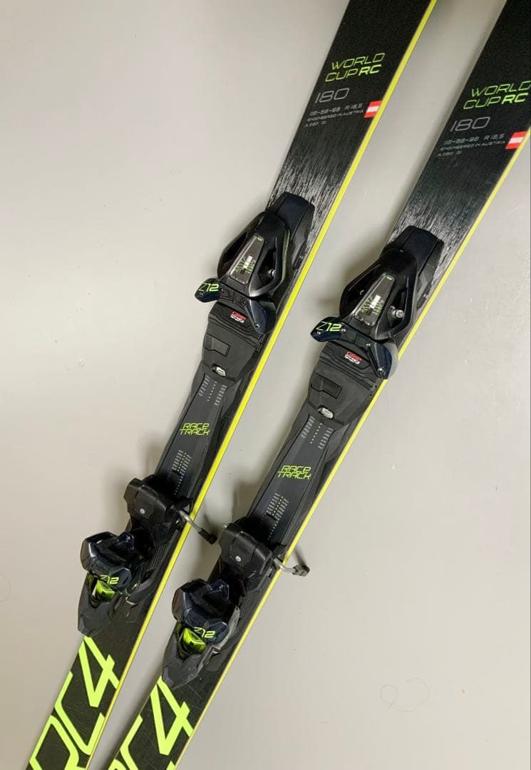 FISCHER RC4 WORLD CUP 180cm 板+ビンディング
