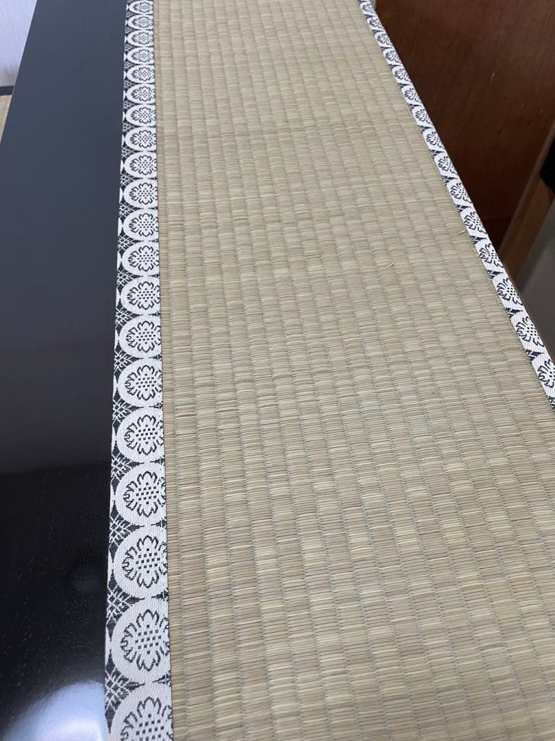 和風 3段 飾り棚 畳敷き 黒色 漆塗り風 骨董品 民芸家具　五月人形