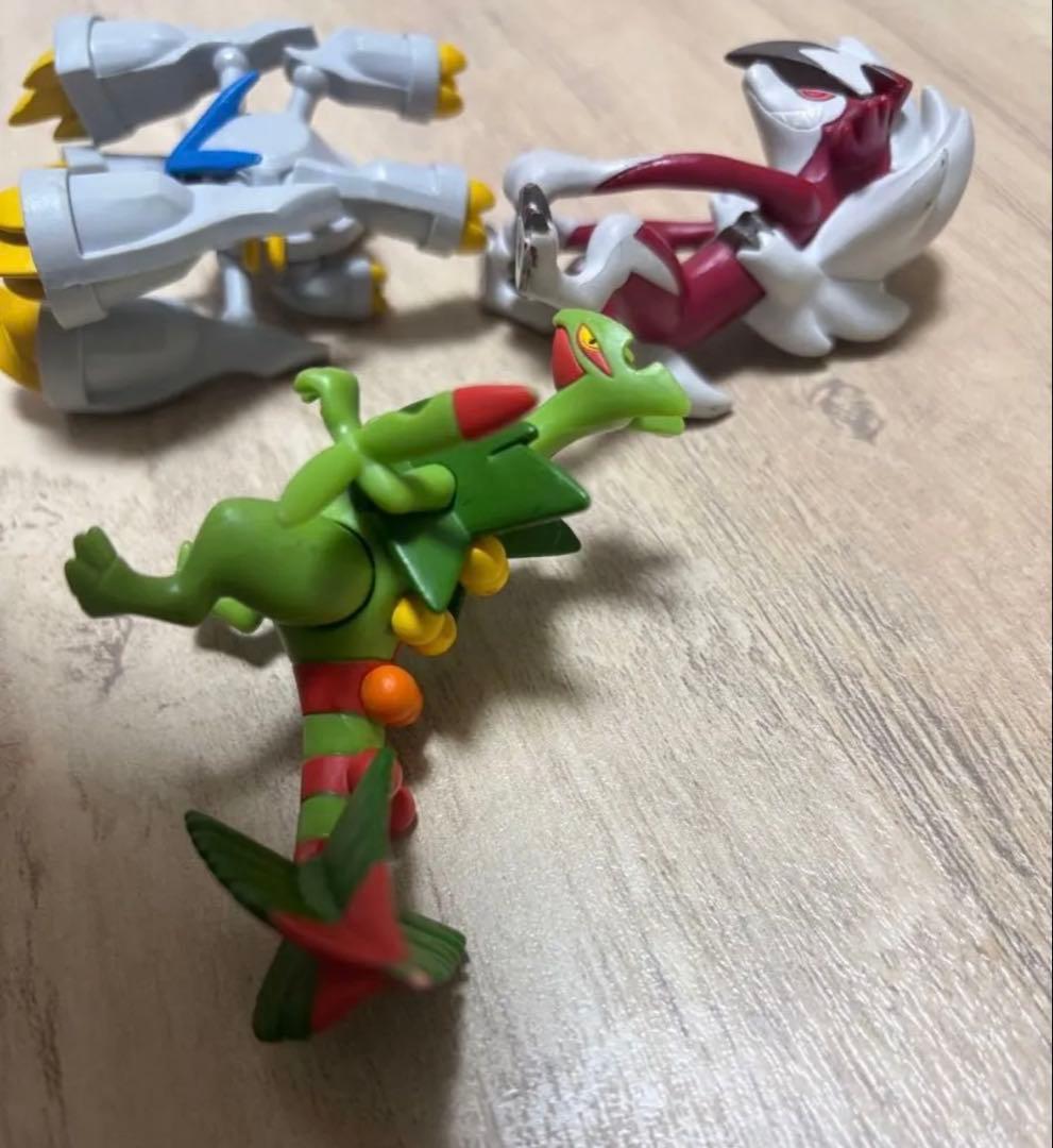 ポケモン モンコフィギュア メガジュカイン ルガルガン夜中の姿メタグロス　色違い
