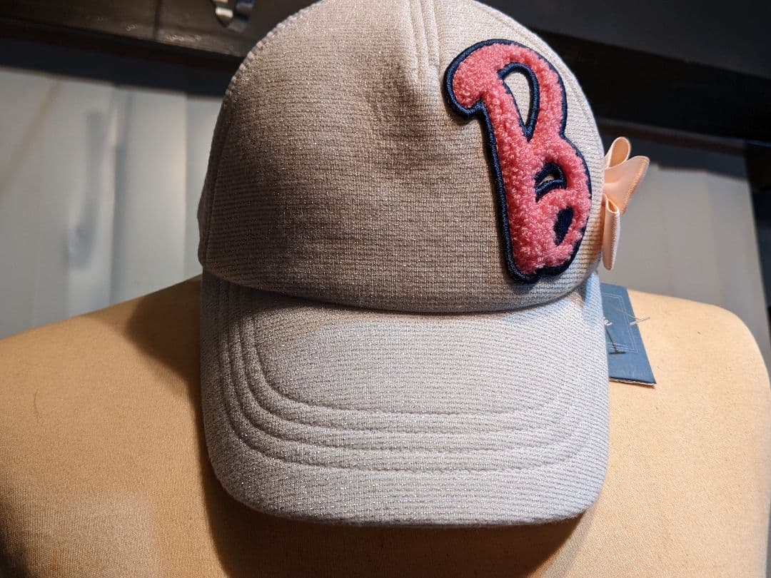 新品　バービー　ゴルフ　ラメ　光沢　メッシュ　キャップ　帽子　野球帽　白キャップ