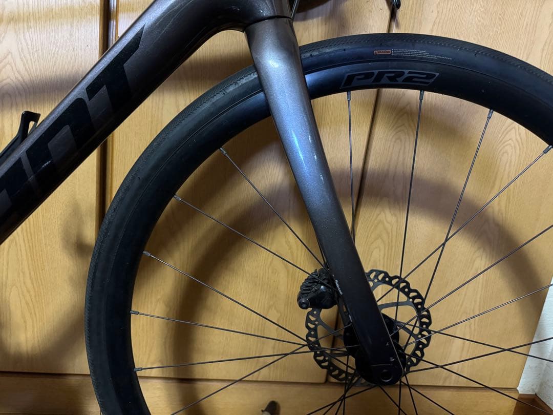 GIANT DEFY ADVANCED 1 2023 年　12速　105Di2