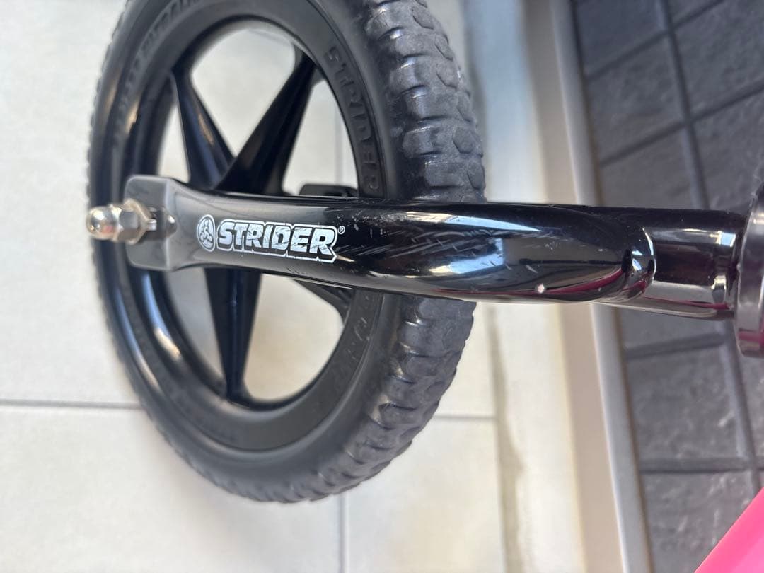美品STRIDER バランスバイク 12インチ ピンク
