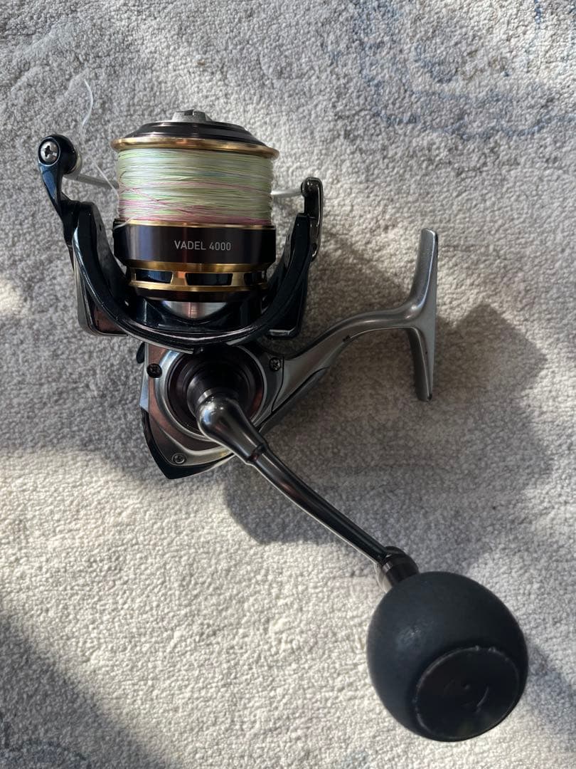 DAIWA VADEL 4000Hスピニングリール