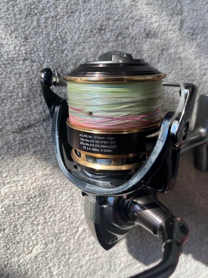 DAIWA VADEL 4000Hスピニングリール
