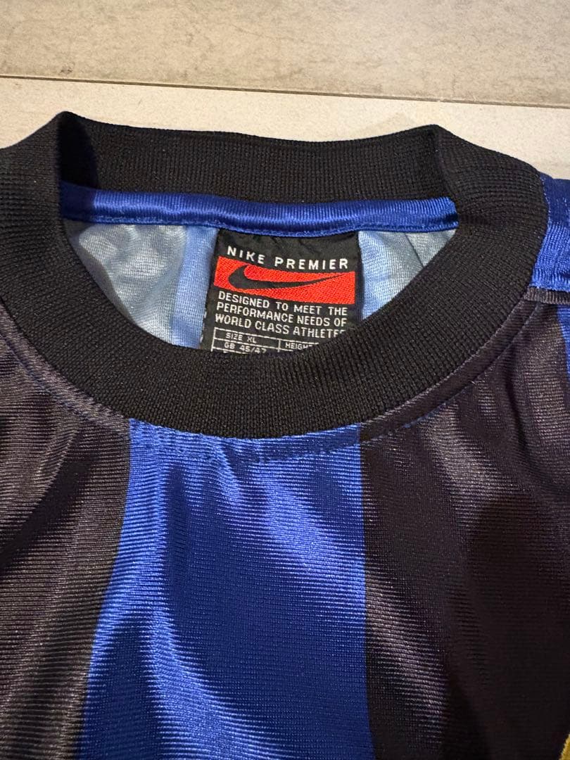 Nike サッカーシャツ 青黒 インテル