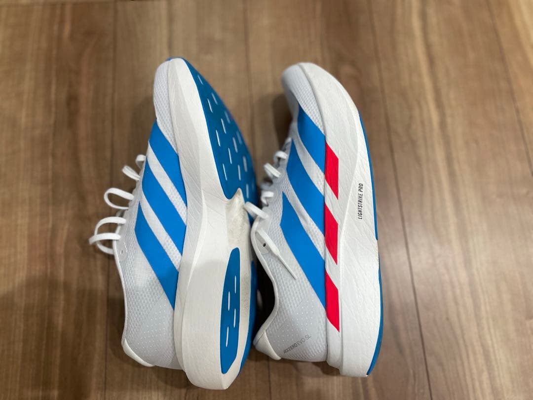 アディダス　evoSL WOVEN 27センチ