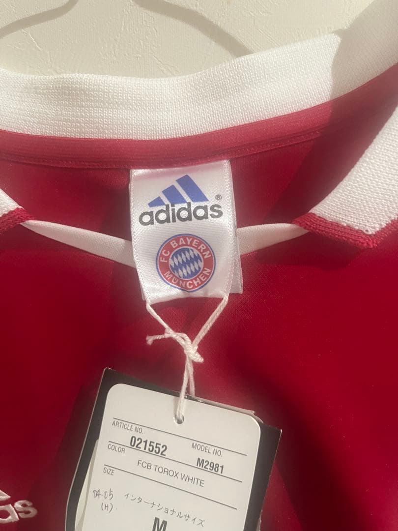 サッカー　adidas バイエルン　ユニフォーム　ユニフォーム　未使用、タグ付き