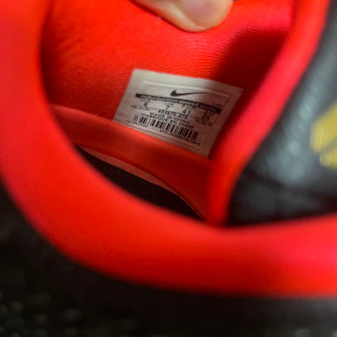 Kobe 11 “Achilles Heel” original 2015