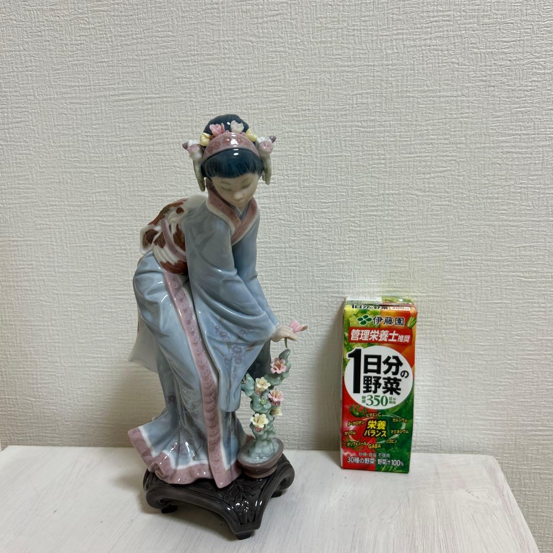 リヤドロLLADRO 「MAYUMI」新品！　　　　　　正規の元箱付き！