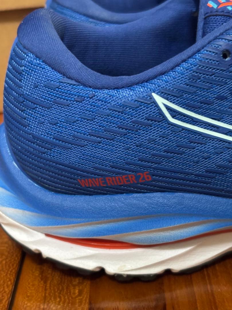 MIZUNO ウェーブライダー26 【25.5】