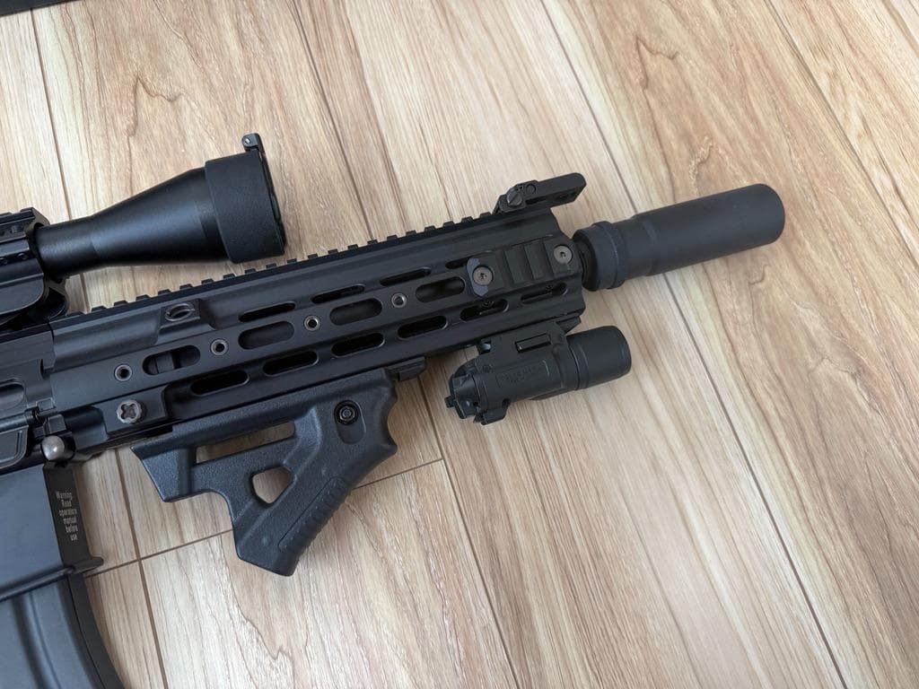 レオン　東京マルイ HK416 デルタカスタム ブラック 次世代電動ガン