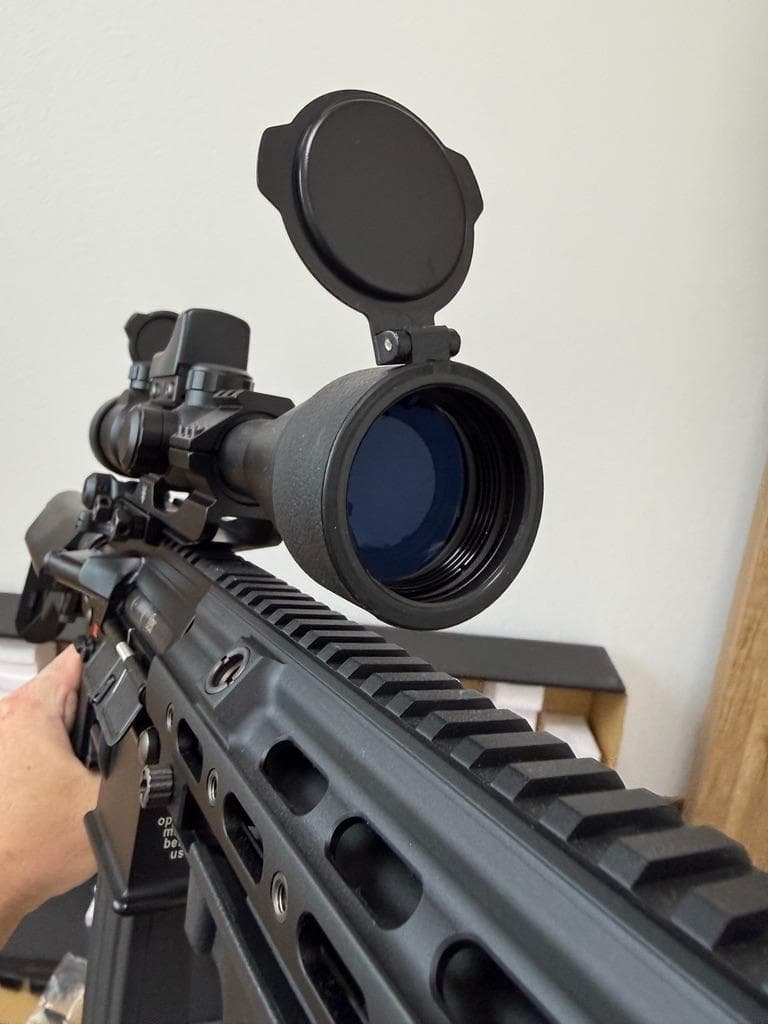 レオン　東京マルイ HK416 デルタカスタム ブラック 次世代電動ガン