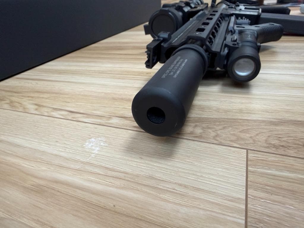 レオン　東京マルイ HK416 デルタカスタム ブラック 次世代電動ガン
