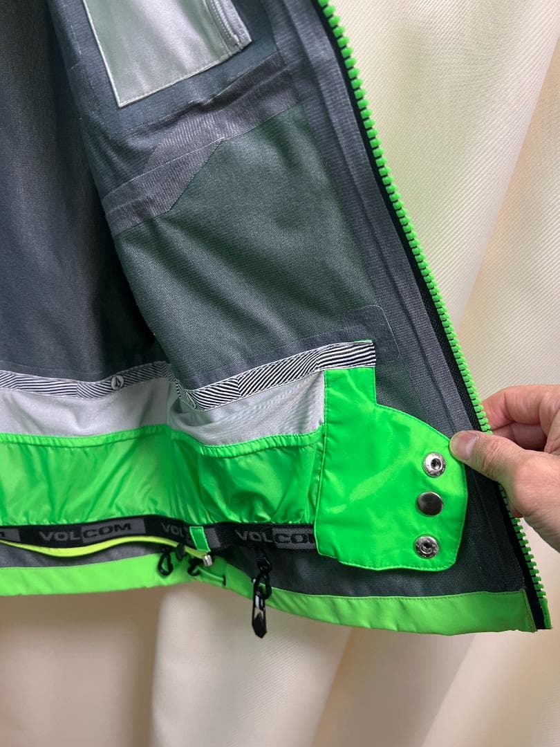 ボルコム ゴアテックスジャケット グリーン Gore-Tex Recco