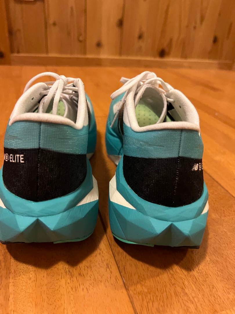 スパイク・シューズ new balance fuelcell super comp elite v4