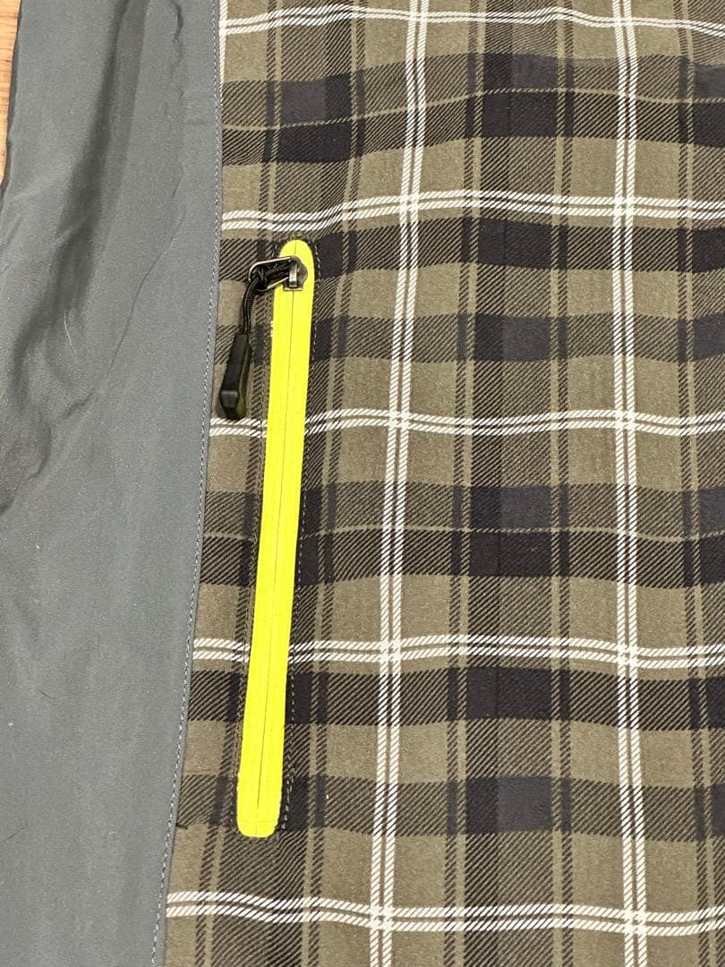 THE NORTH FACE チェック柄ウィンドブレーカー