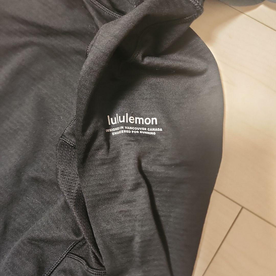 lululemon　ランニング　黒フーディー
