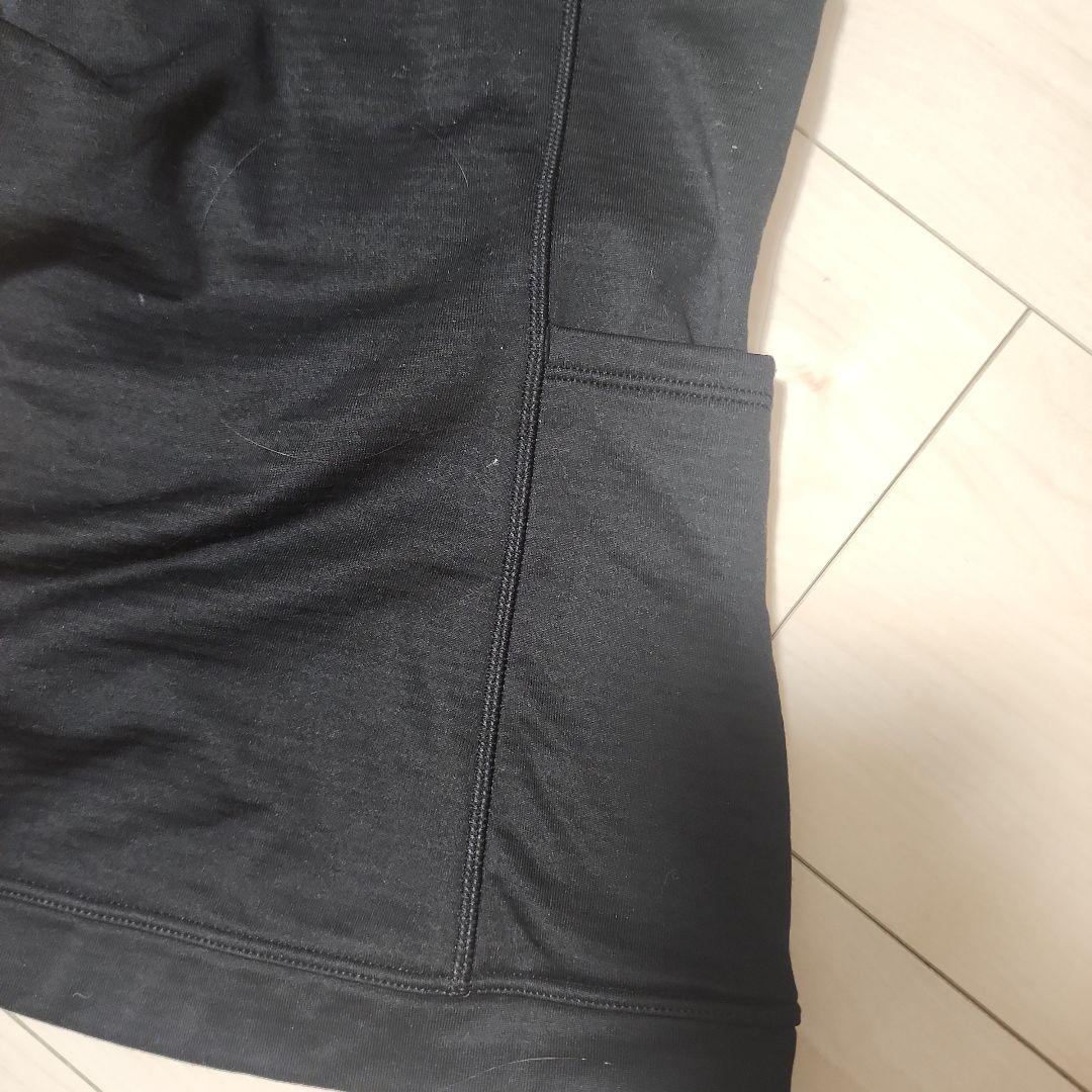 lululemon　ランニング　黒フーディー