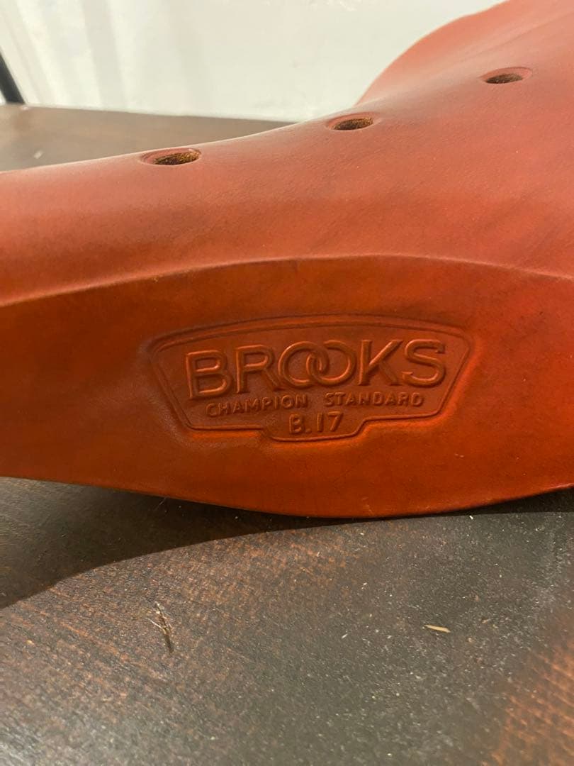 BROOKS B.17レザーサドル イギリス製