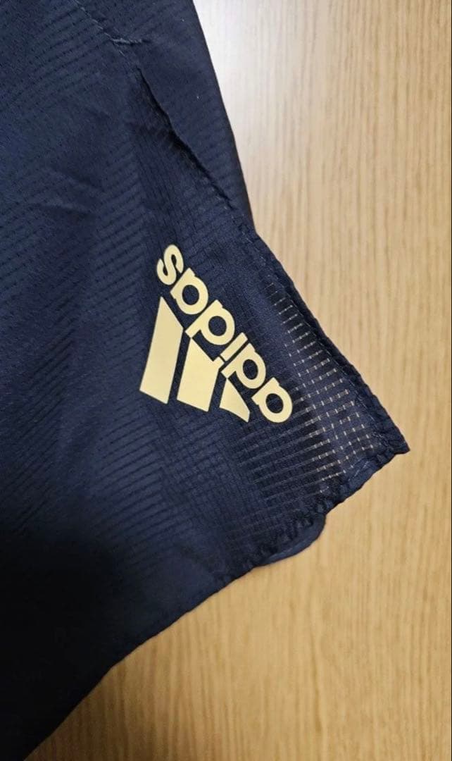 ✨️新品✨️アディゼロ ランニングシャツ・ショートパンツ