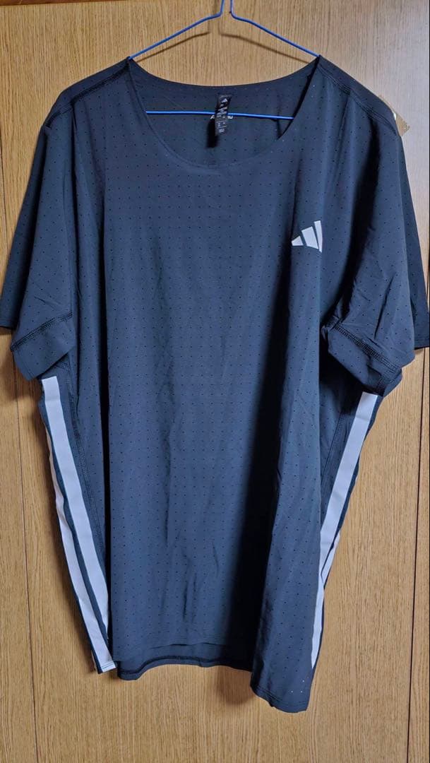 ✨️新品✨️アディゼロ ランニングシャツ・ショートパンツ