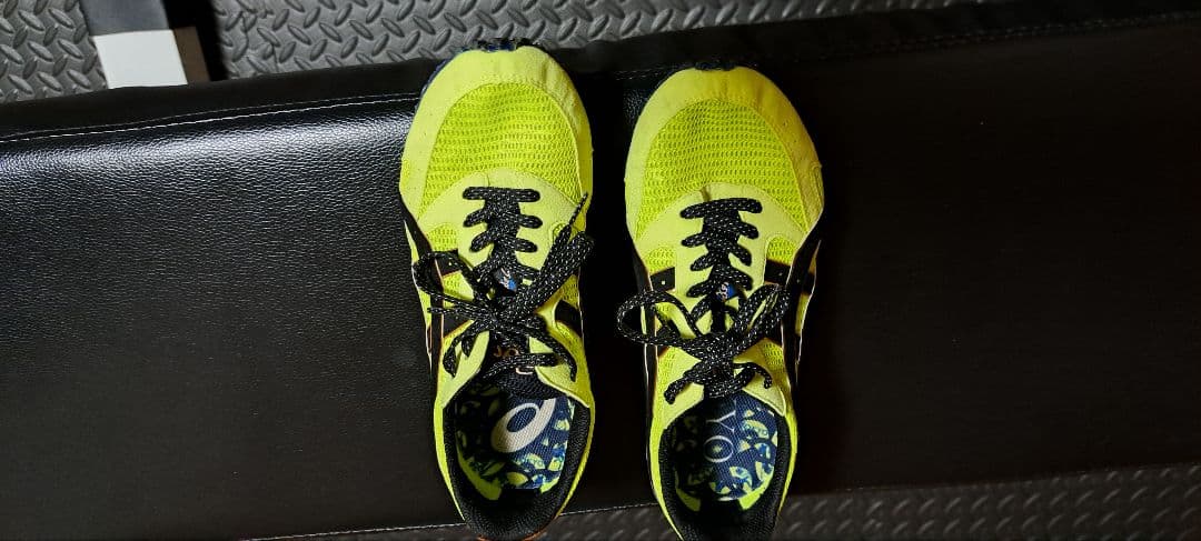 ASICS シューズ 　23.5