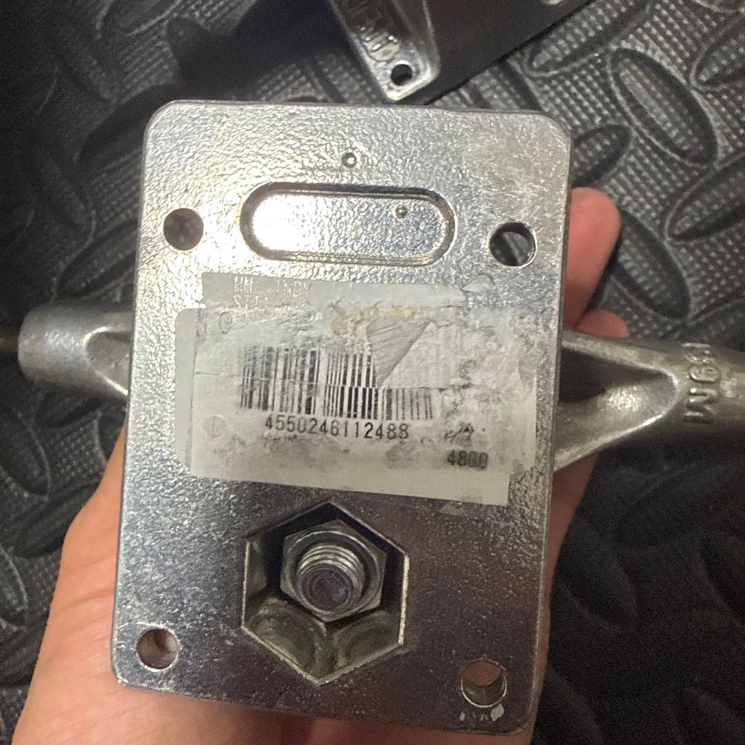 independentトラックMID 139 スケートボード 8.0
