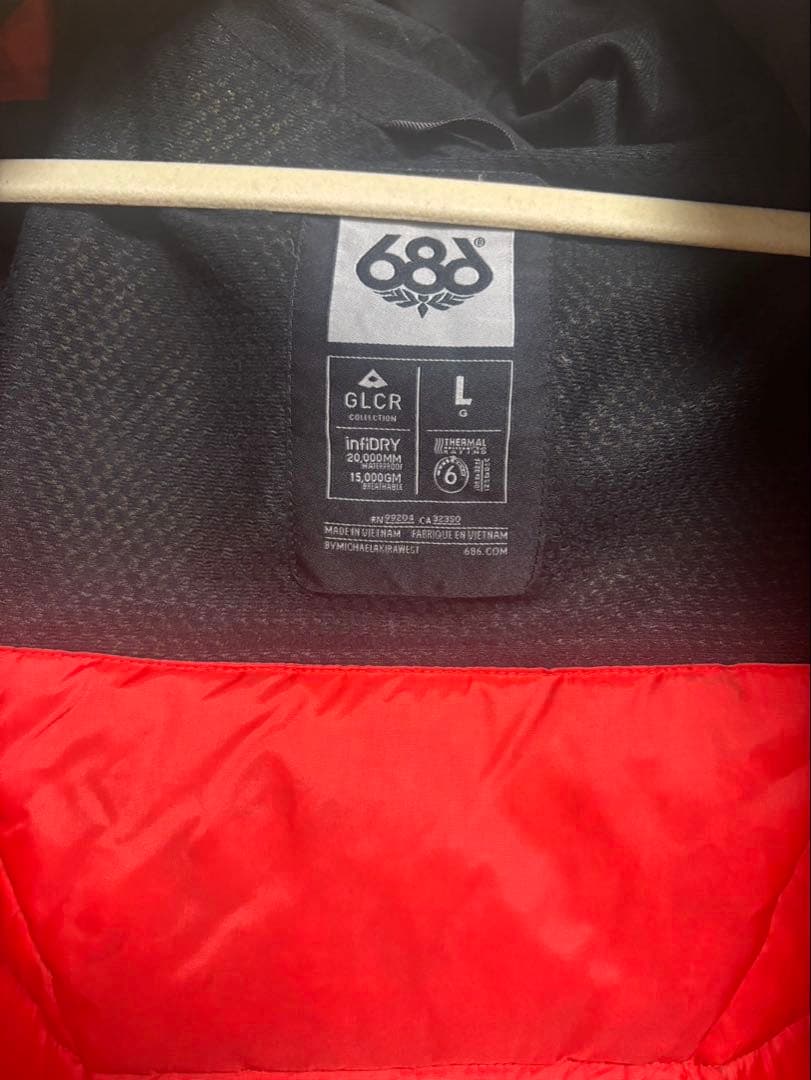 686 スノーボードウェア　Lサイズ　上下セット