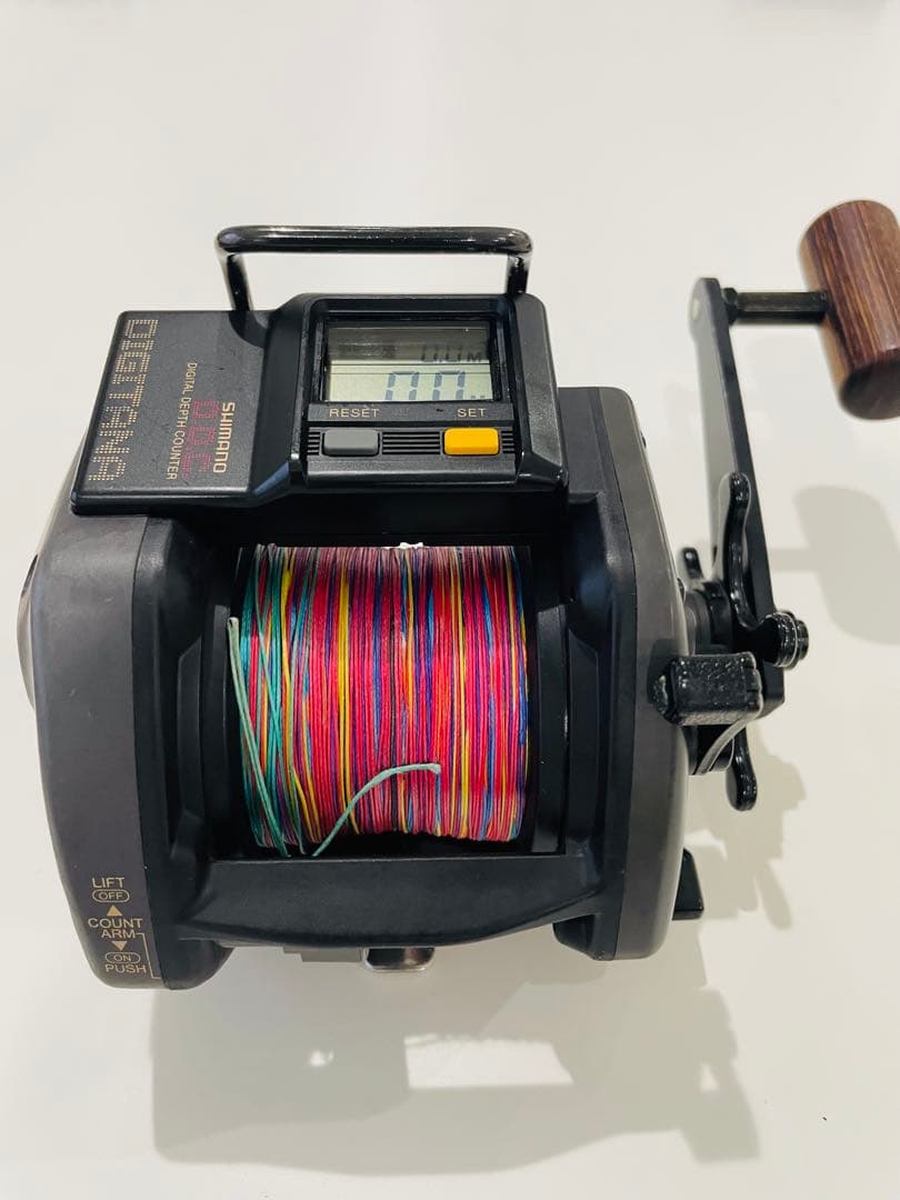 SHIMANO DIGITANA デジタル深度カウンター付きリール