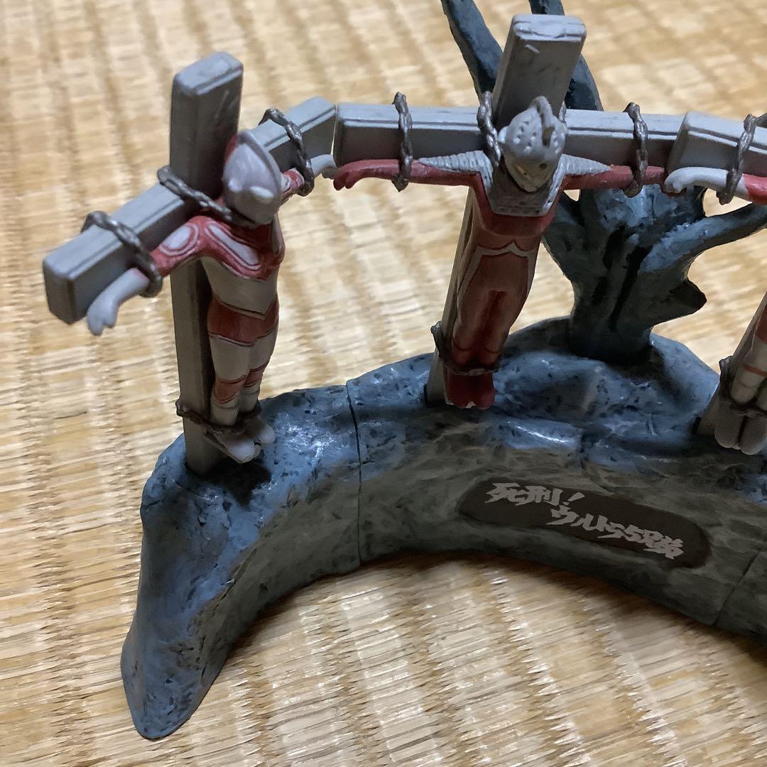 d*7様 ウルトラ怪獣名鑑戯画 死刑！ウルトラ5兄弟