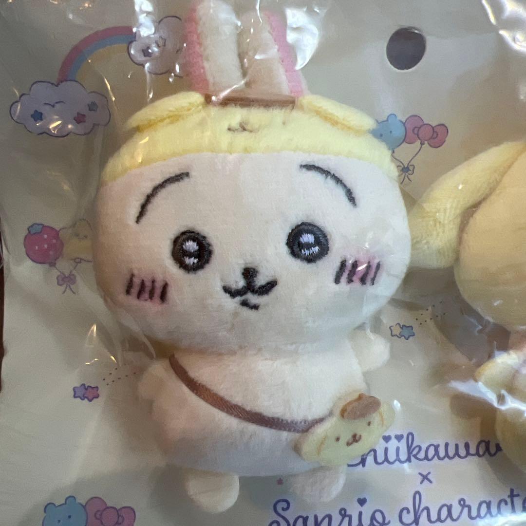 ちいかわサンリオコラボ　ポムポムプリンうさぎブローチ