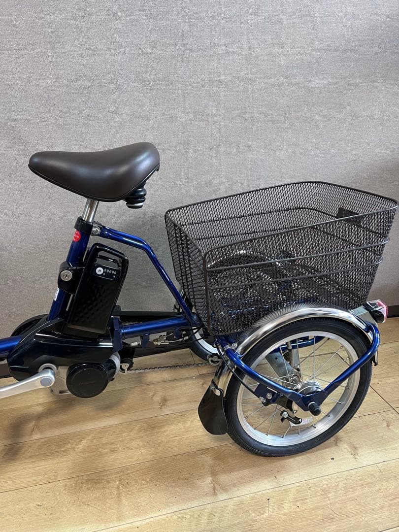 ほぼ新品 パナソニックの電動アシスト三輪自転車 バッテリー16.0Ah