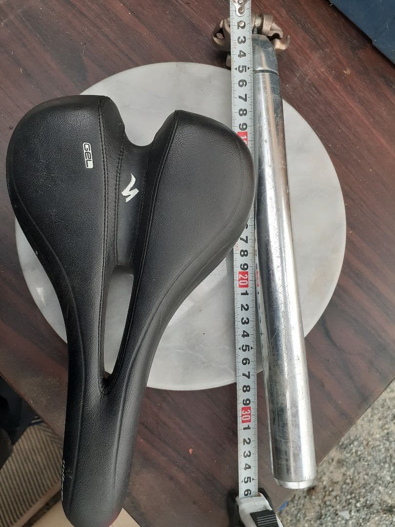 Specialized Selle Italia 自転車サドル 155mm