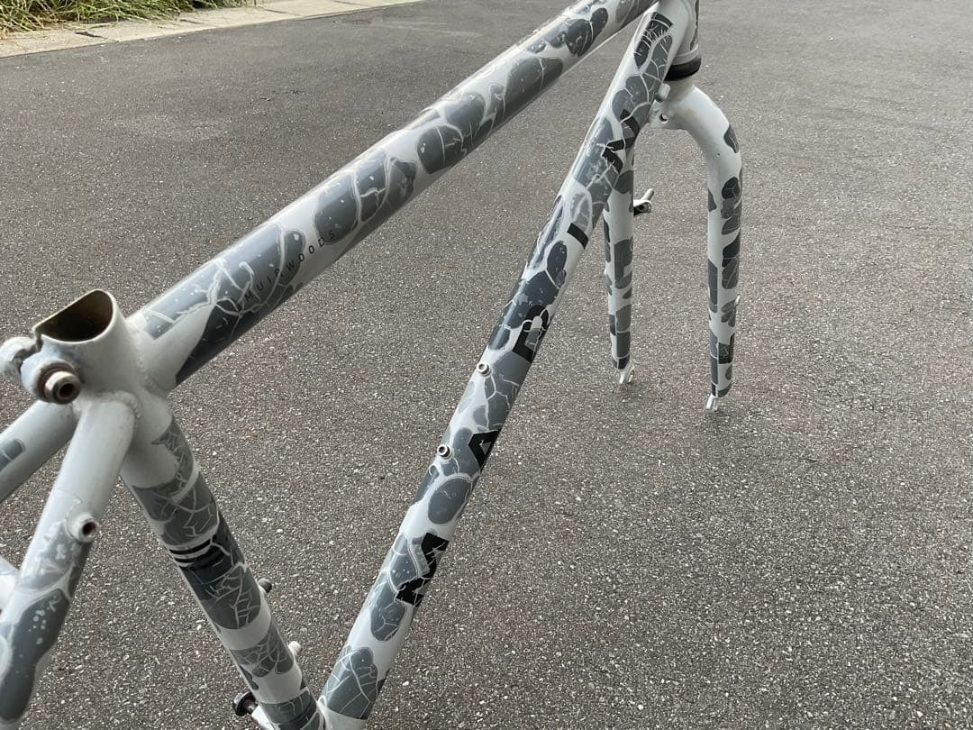 MARIN MUIRWOODS SE8 グレーカモフラージュ 自転車フレーム