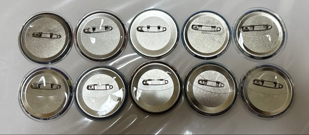 いれいす ほとけ 缶バッジ バラ売り、まとめ売り