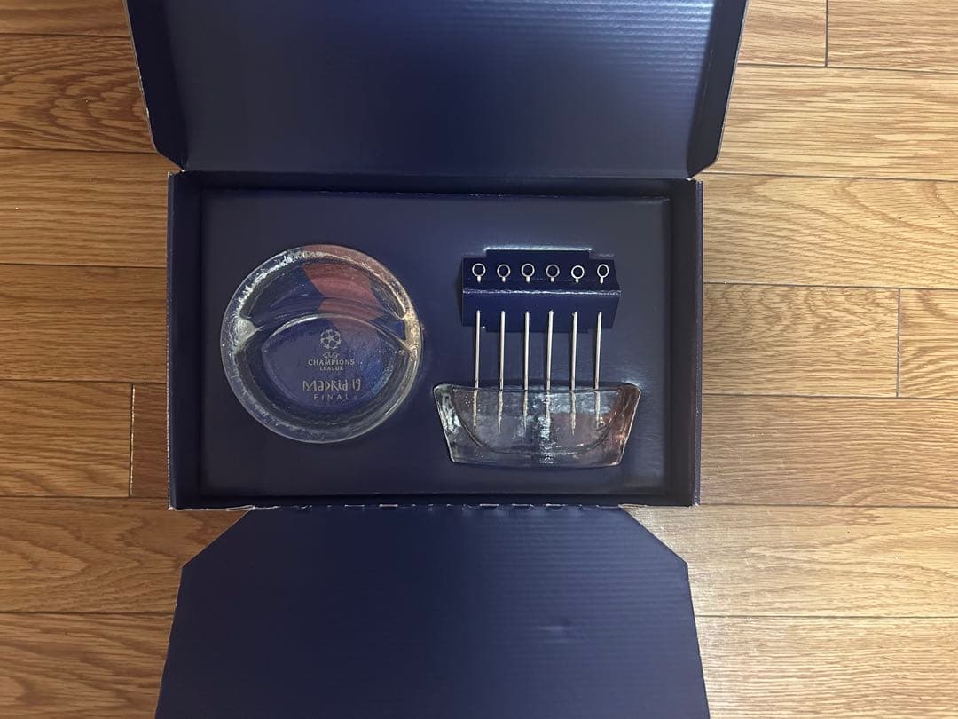 【限定品】UEFA CL Madrid19 Final ガラス皿&ピックセット