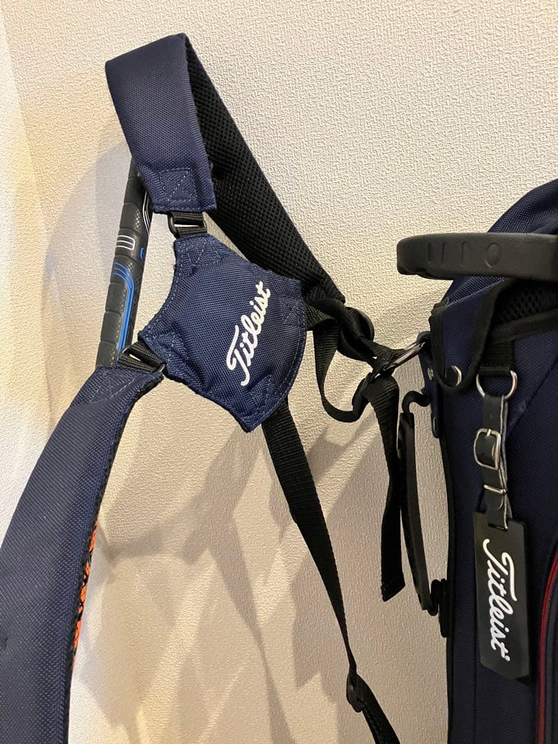 ご成立【コミカリ】Titleist 軽量キャディバッグ