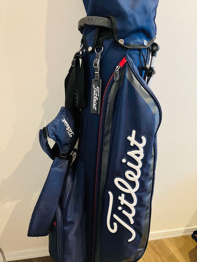 ご成立【コミカリ】Titleist 軽量キャディバッグ