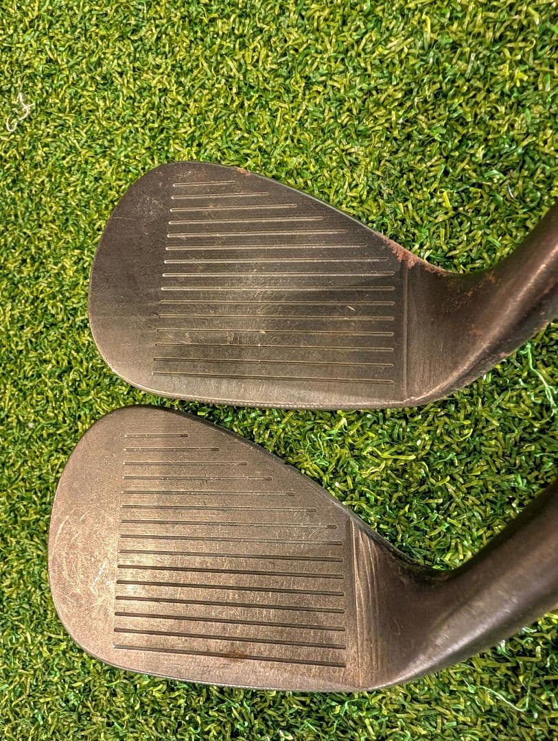tTウェッジ 51 55 の2本セット スモーキーグレー仕上げ ヘッドのみ