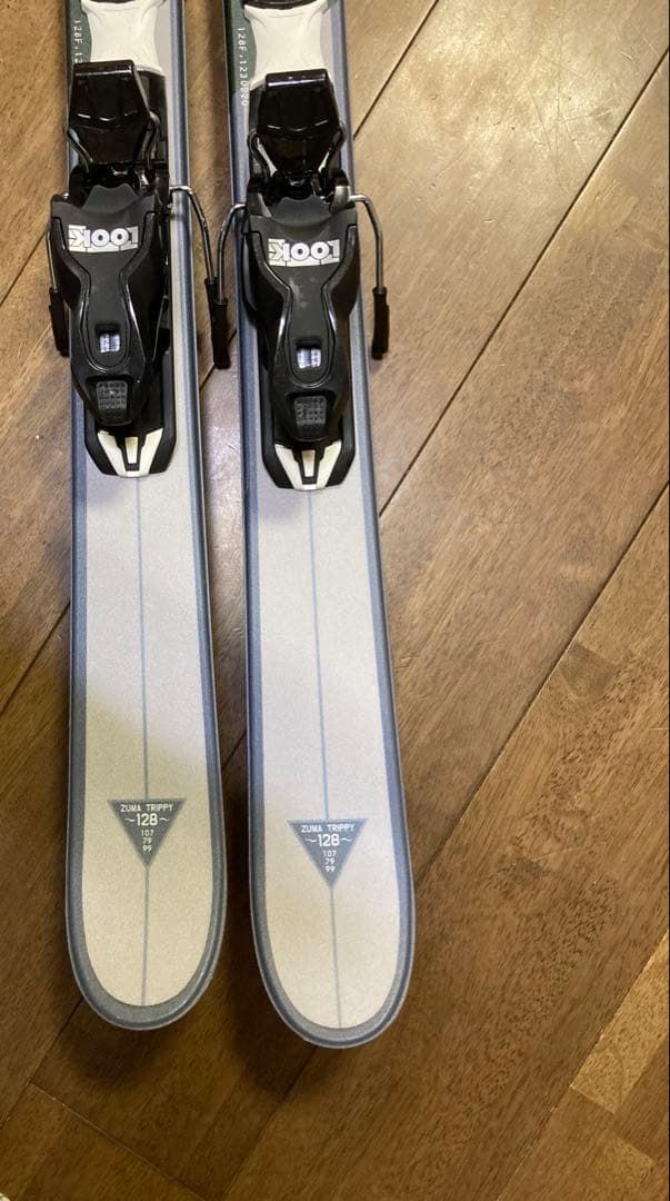 最終値引き価格　美品　スキー ZUMA TRIPPY 128 cm