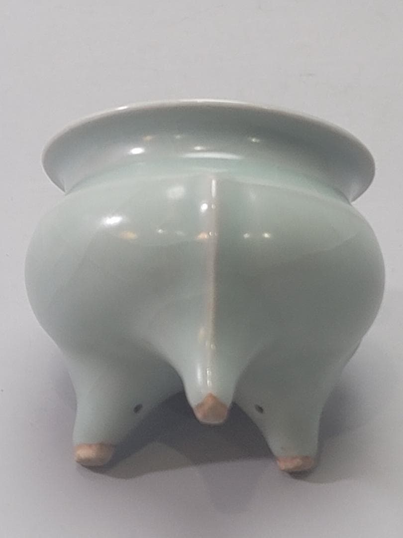 中国 青磁 三足 香炉 美品 DT640